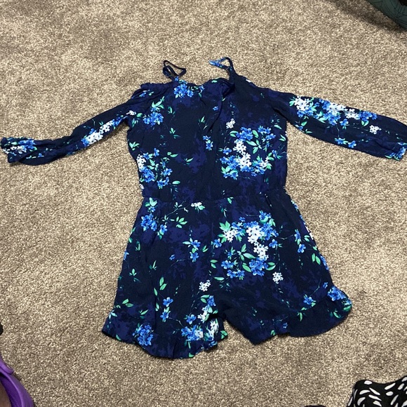 Children’s Place off the shoulder Romper - Picture 2 of 3